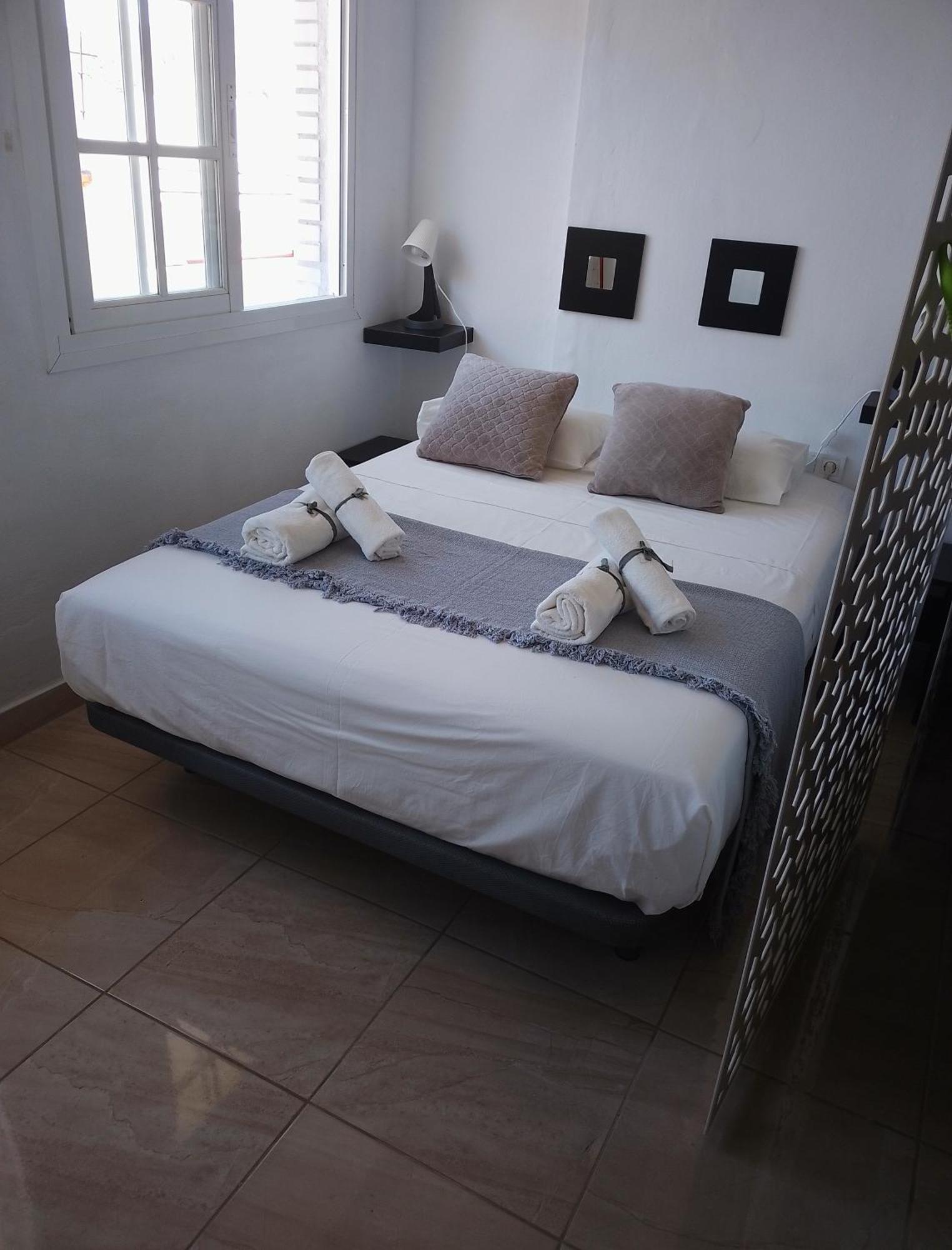 Apartamento Serrano Малага Екстериор снимка